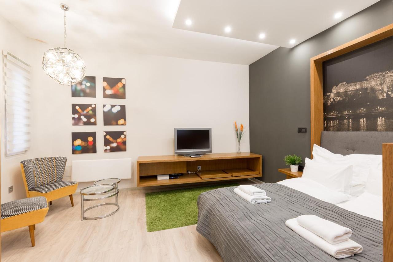 Retro Budapest Dream Suite Near The Danube Exteriér fotografie